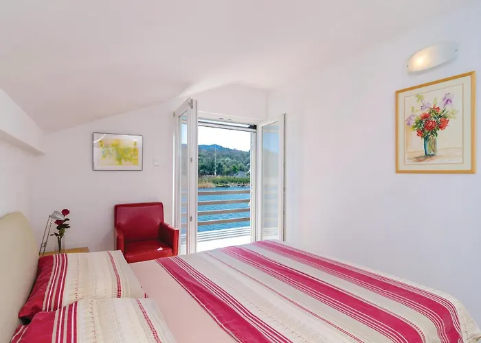 Two-bedroom In Semesterbostad *