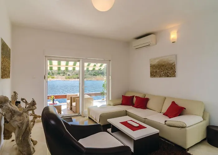 Two-bedroom In * Opuzen (Dubrovnik-Neretva)