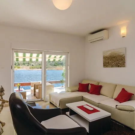 Two-bedroom In * Opuzen (Dubrovnik-Neretva)
