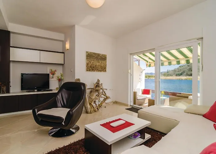 Two-bedroom In Casa vacanze