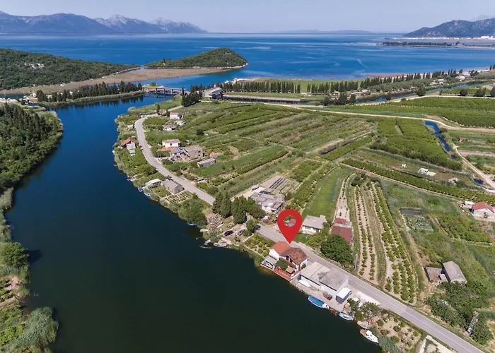 Two-bedroom In * Opuzen (Dubrovnik-Neretva)