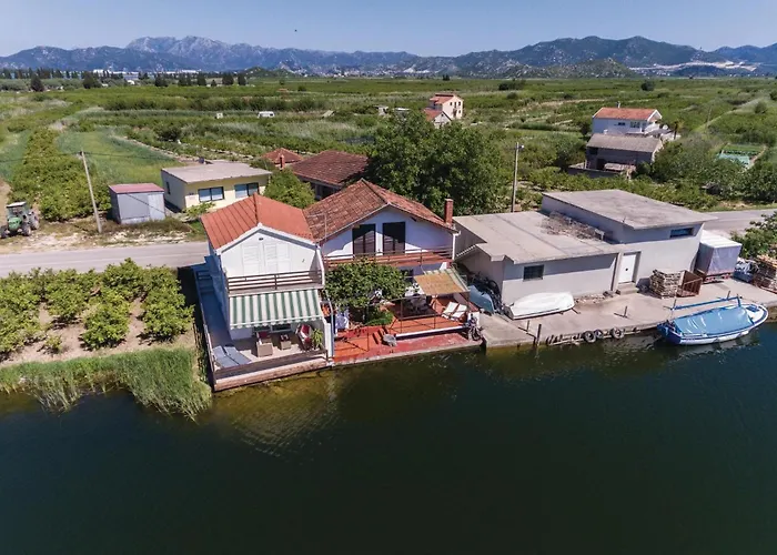 Two-bedroom In * Opuzen (Dubrovnik-Neretva)